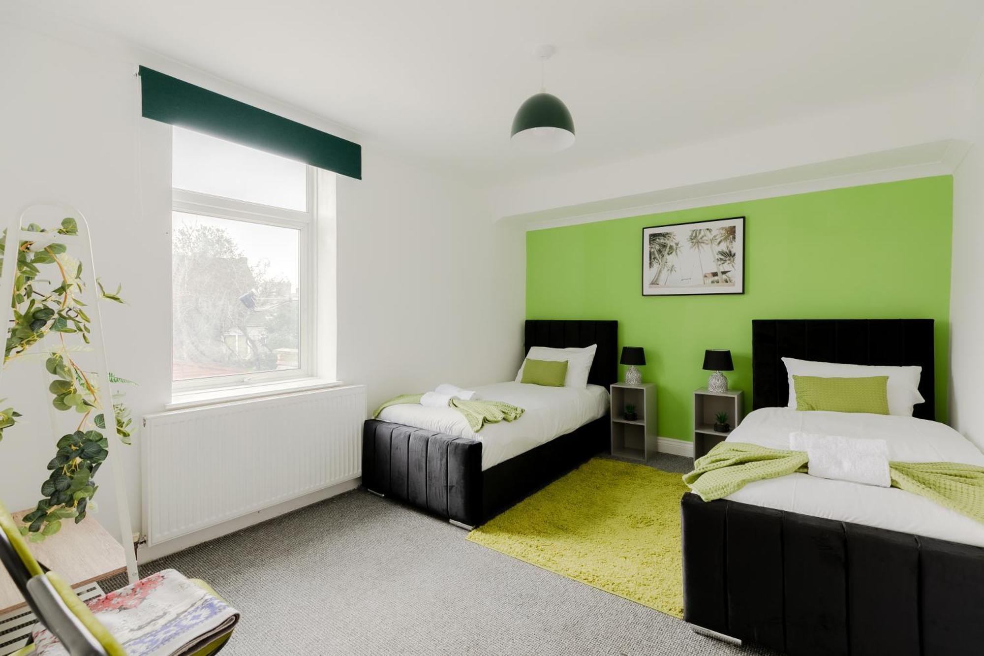 5Br House, Free Parking Offa12, Contractor, Big Families, Relocation Villa Redbridge Екстериор снимка